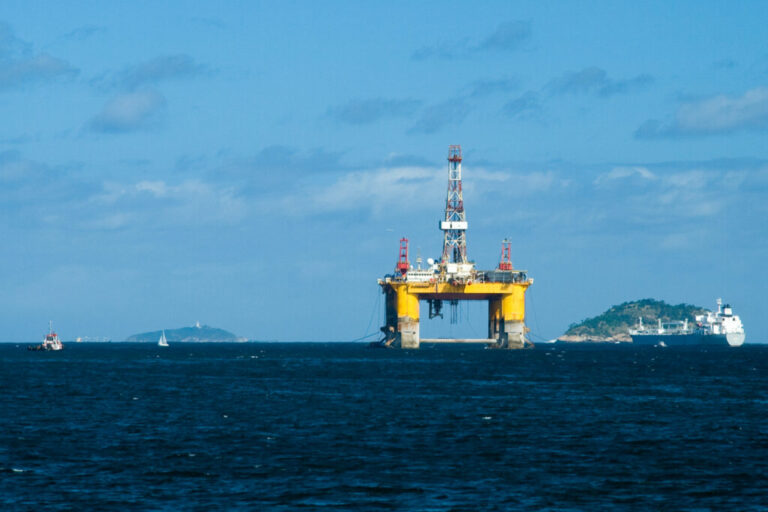 Transocean adds $445 million backlog with Petrobras drillship extension